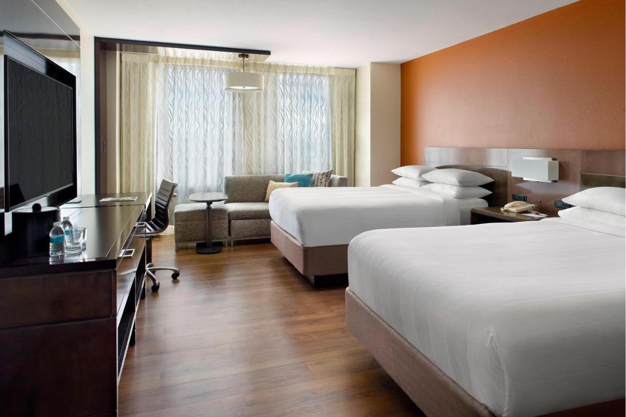 Guest Double Room with Two Double Beds - Concierge Level